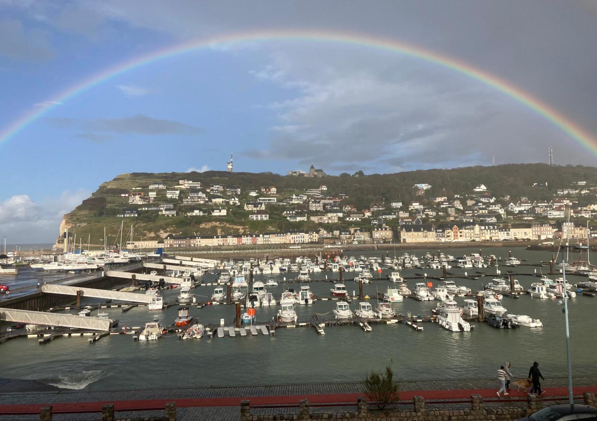 Charmant Studio Avec Vue Sur Le Port Et Falaises Fécamp Buitenkant foto